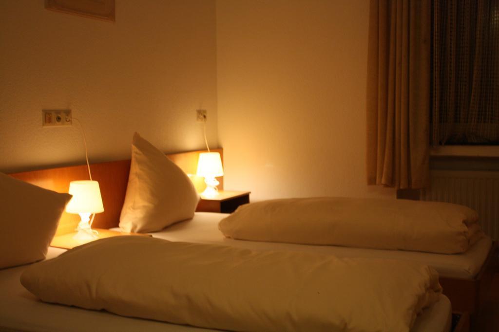 Hotel Funk Bietigheim-Bissingen Chambre photo