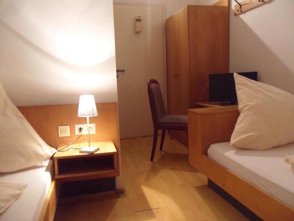 Hotel Funk Bietigheim-Bissingen Chambre photo