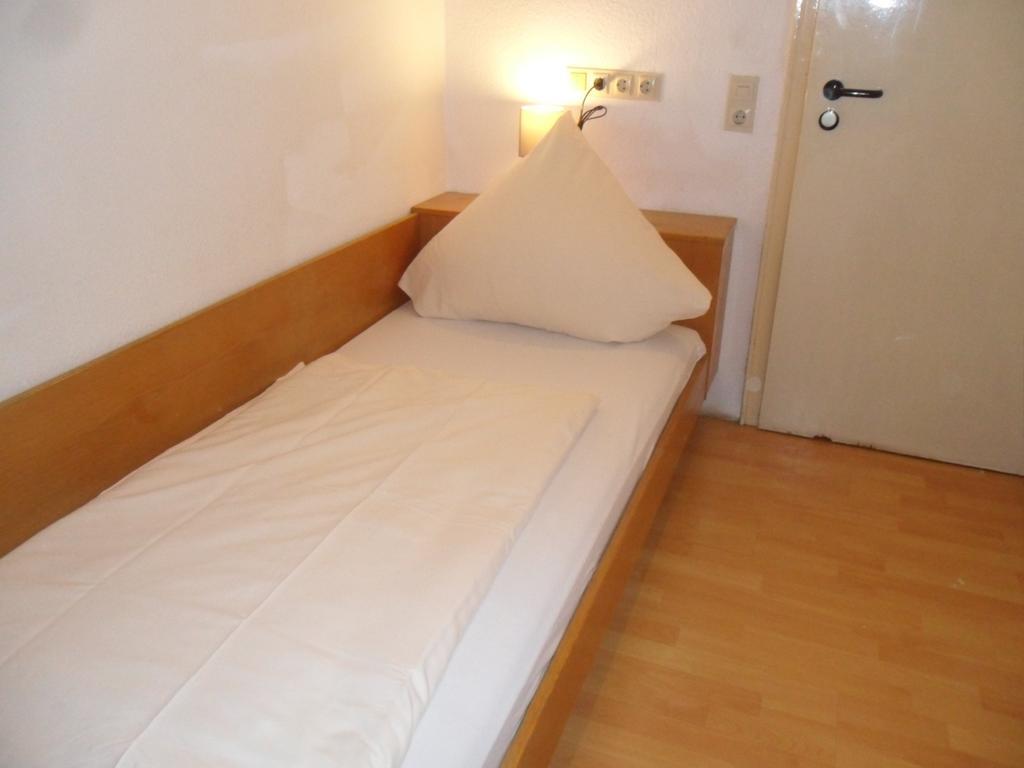 Hotel Funk Bietigheim-Bissingen Chambre photo
